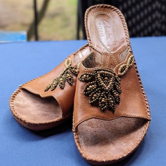 Clarks Artisan Beaded Leather Slip On Wedge 2.5in Heel Sandals Empress Tan Boho - Picture 10 of 13